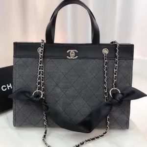 Designer Tote Bags - CHL - 5833