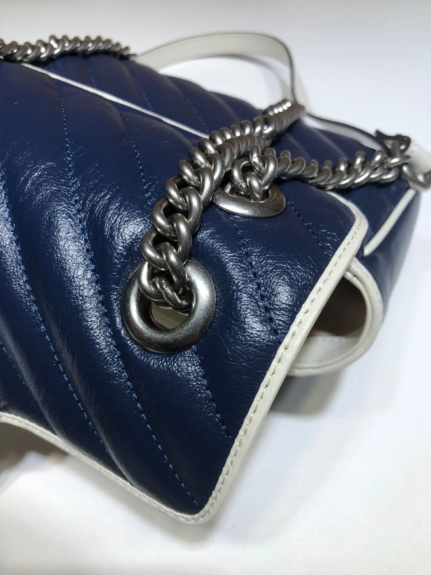 Luxury Purses - GUC - 6380