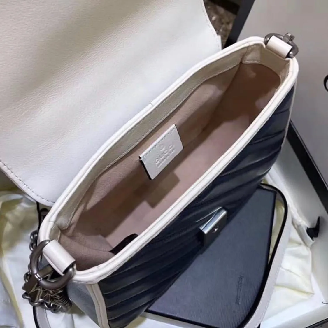 Luxury Purses - GUC - 6380