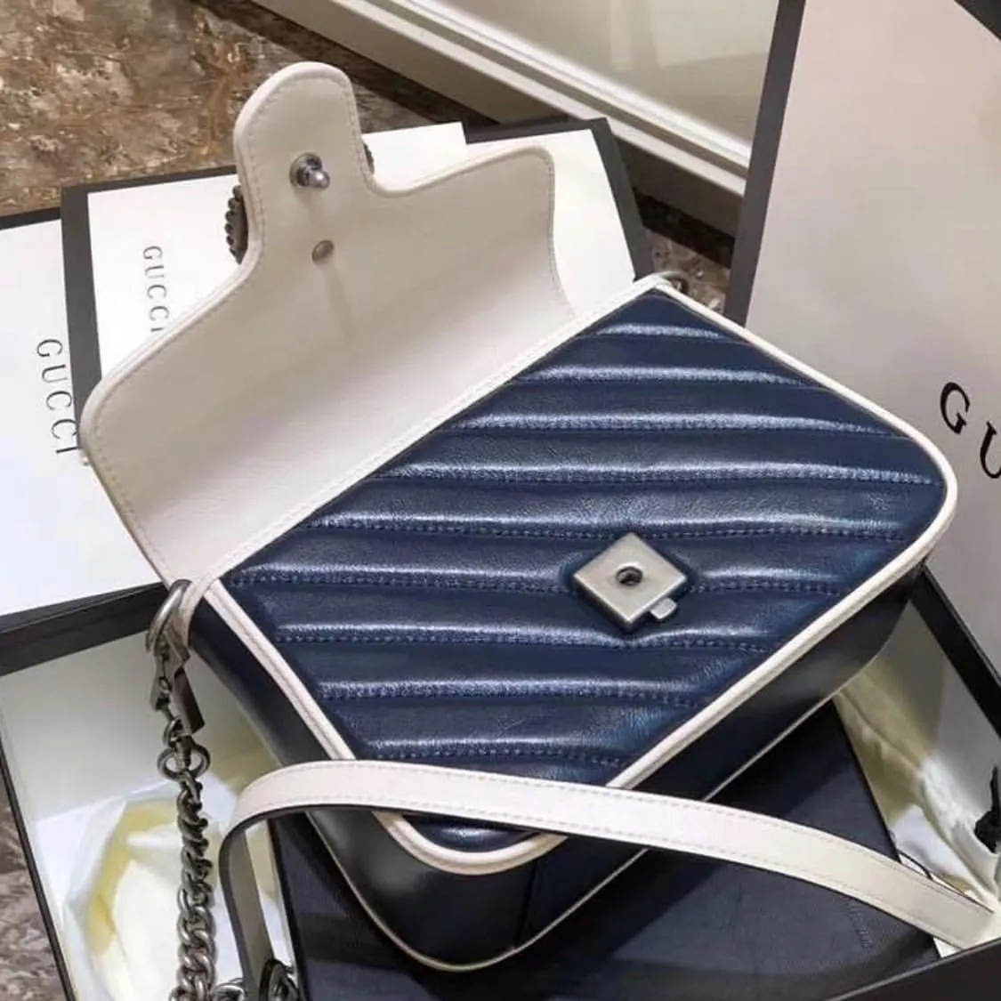 Luxury Purses - GUC - 6380