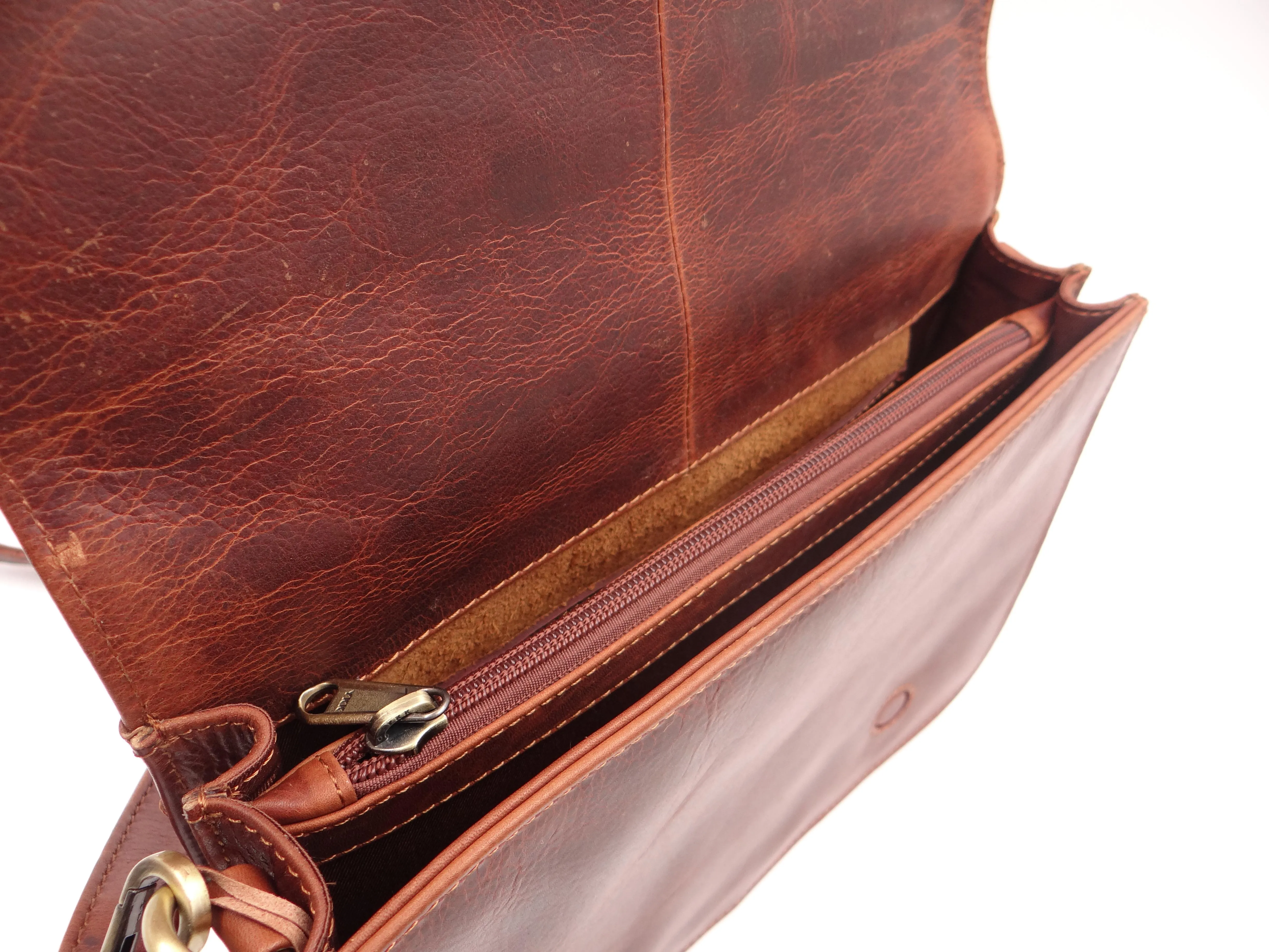Second Nature Cross Body Medium Old School Satchel BC52